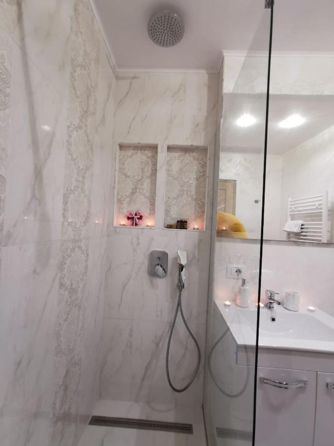 Apartament Gold Luxury Tirgu Ocna Luaran gambar
